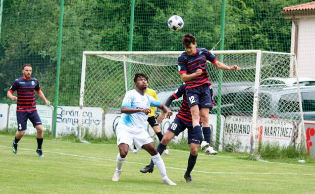 El Anguiano sufre ante el Arnedo, pero logra pasar para soñar con el ascenso