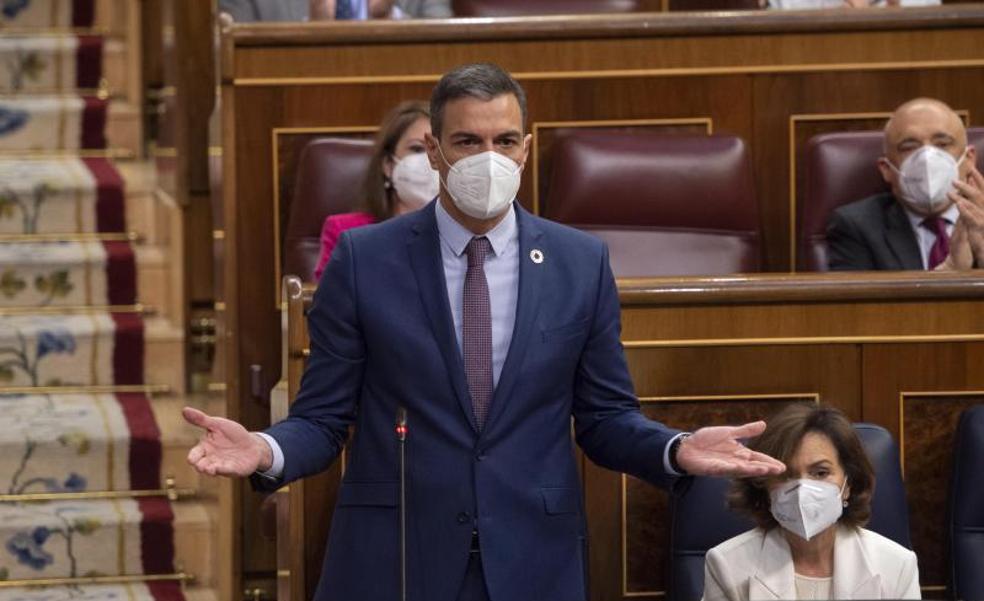 Sánchez y Casado rompen la tregua por la crisis con Marruecos