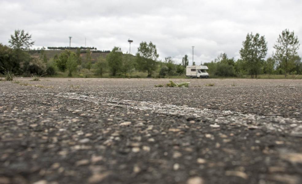 El PSOE de Santo Domingo propone la creación de un área para autocaravanas junto al río Oja