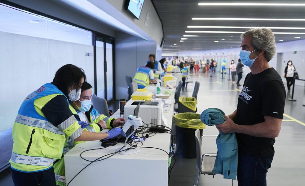 Sanidad suma 33 fallecimientos, la cifra más baja desde el pasado verano