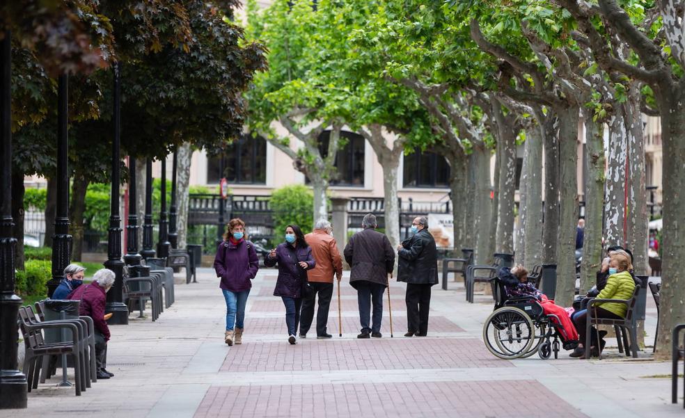 La curva riojana sigue en descenso con 330 casos activos y Logroño se sitúa por debajo del centenar