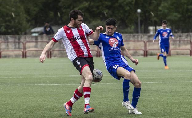 El River Ebro se salva al empatar con el Agoncillo en el tiempo añadido y de penalti