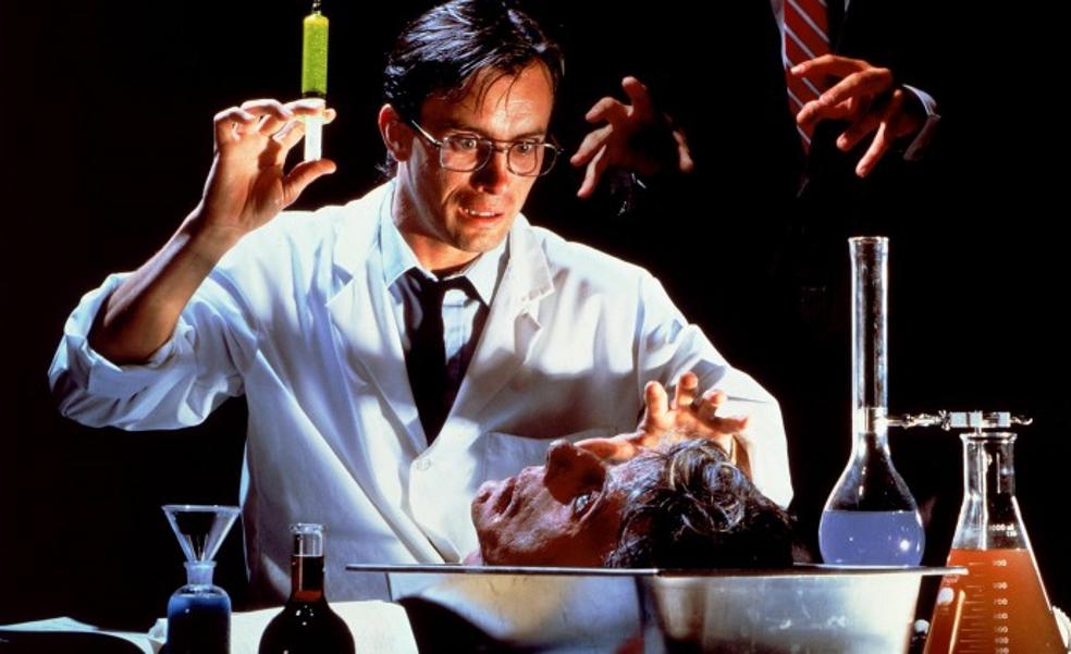 'Re-Animator': un delirio gore bañado en litros de suero verde