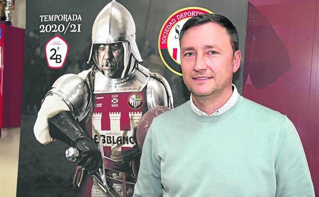 La SD Logroñés recupera a Raúl Llona como entrenador para la Primera RFEF