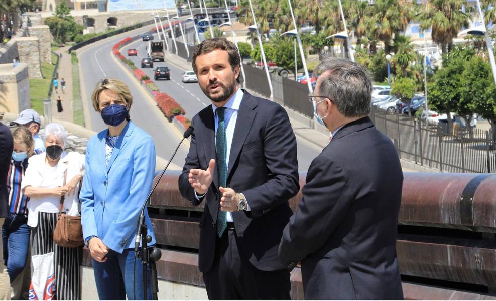 Casado se niega a hablar de la imputación de Cospedal en Kitchen