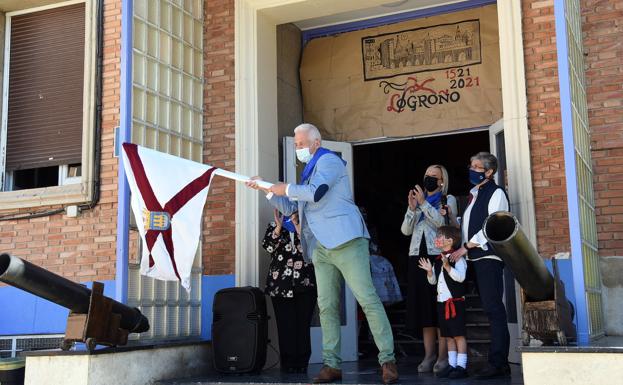 Escolapias también gana a los franceses