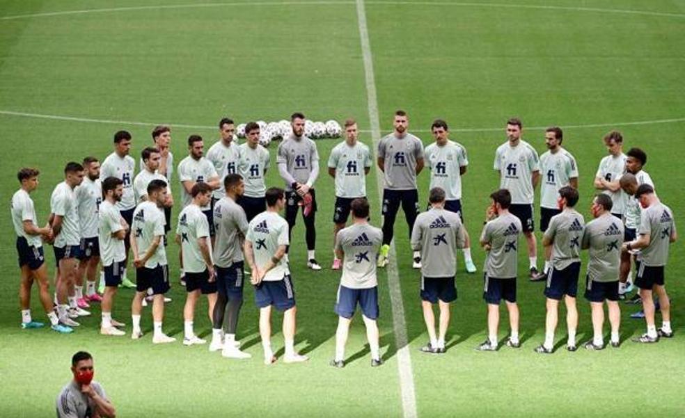 Sanidad cede ante la Federación y vacunará a los jugadores de La Roja con Janssen y Pfizer