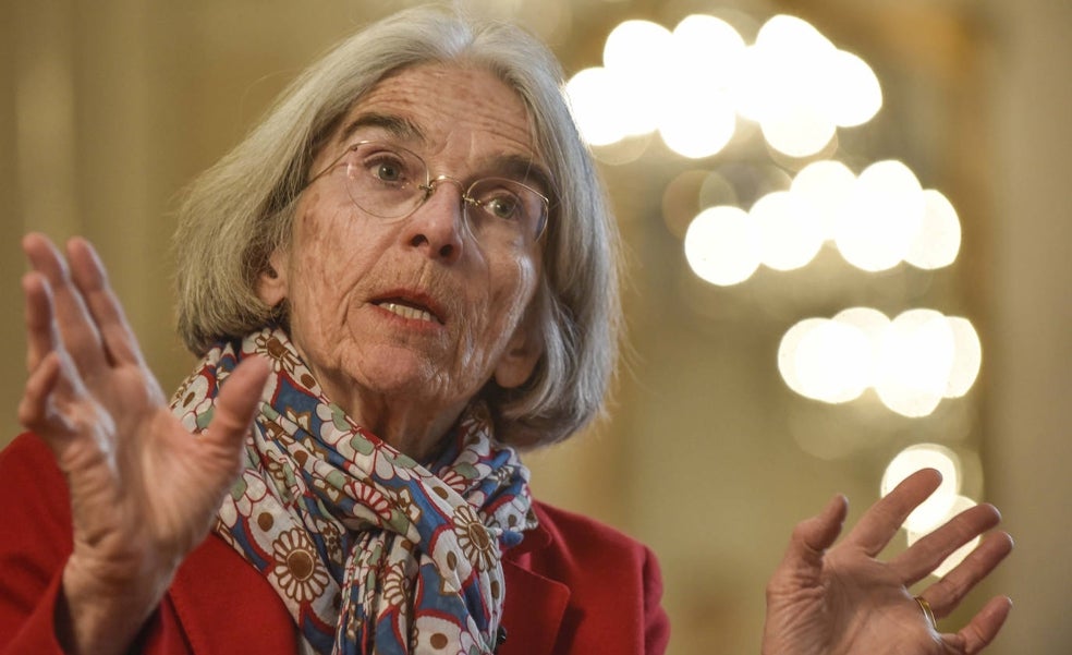 Donna Leon: «Los mafiosos son hoy empresarios respetados y muy poderosos»