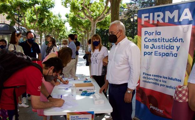 Ceniceros invita «a los riojanos a decir 'No' a los indultos de Sánchez»