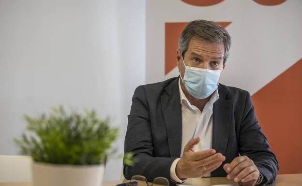 Daniel Pérez Calvo: «El indulto es la concesión a los nacionalismos más aberrante que puede haber»