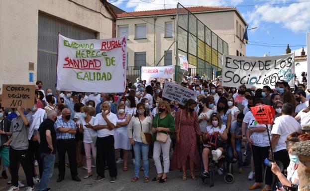 Rechazo masivo a los recortes de las Urgencias en Ausejo