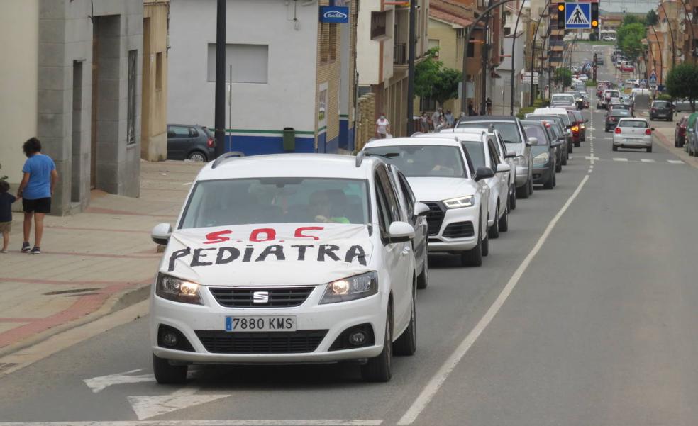 Cientos de alfareños demandan en la calle una solución a dos meses sin pediatras