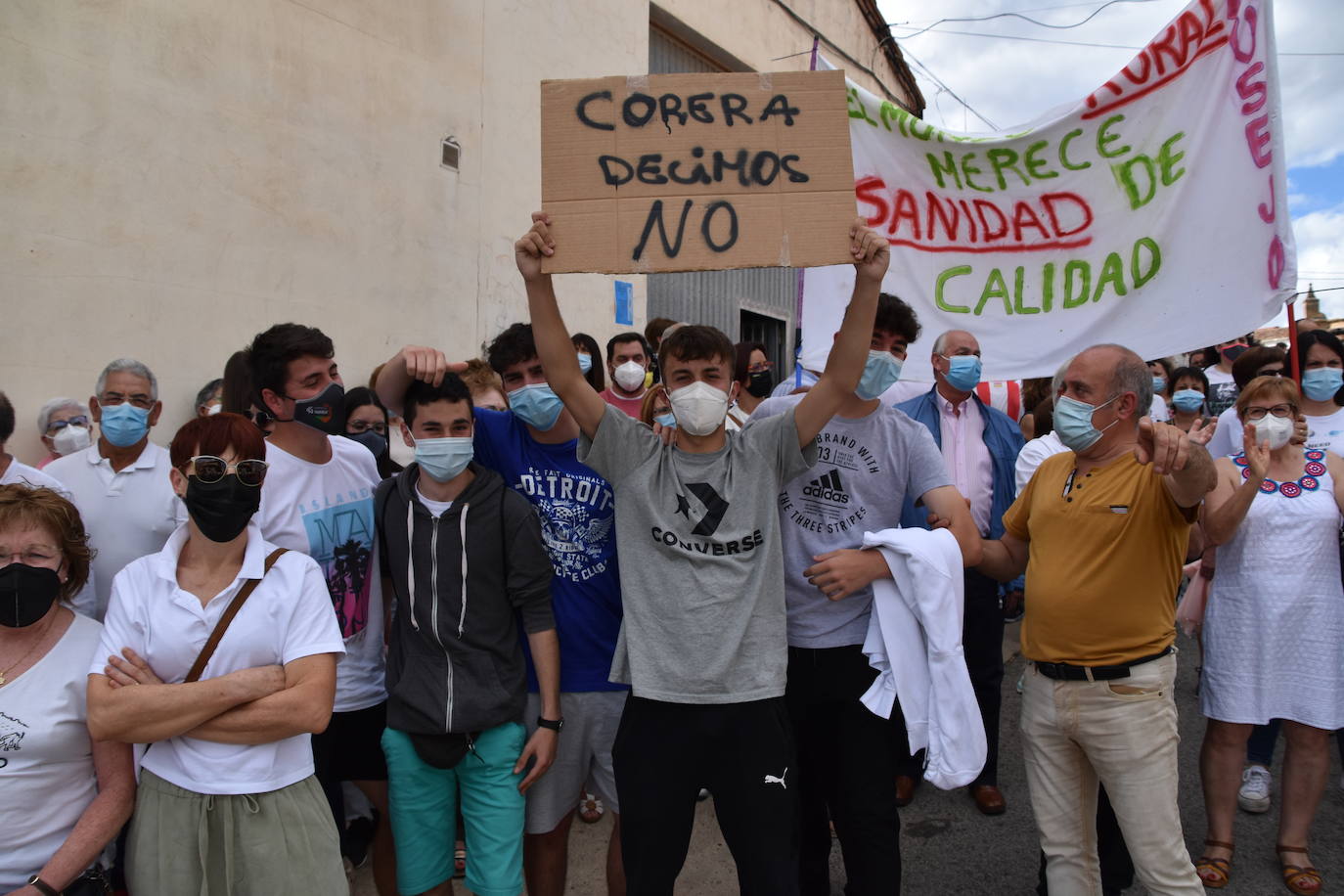 Rechazo masivo a los recortes de las Urgencias en Ausejo