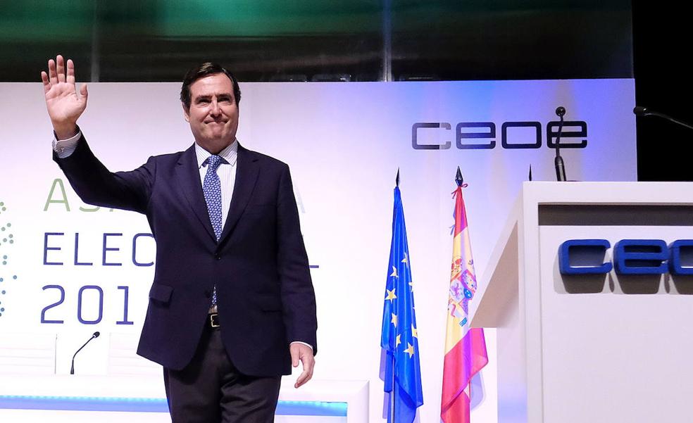 Garamendi rompe a llorar ante los empresarios tras la polémica por los indultos