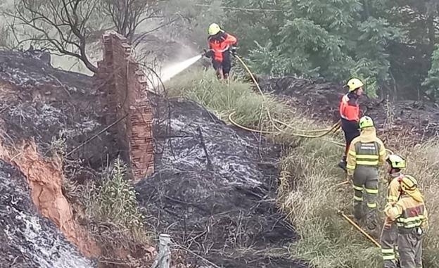 Incendio en el Barrio Bodegas de Quel