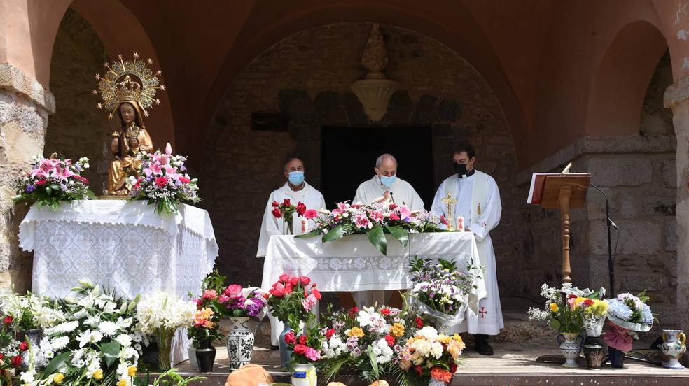 Las imágenes de la Caridad Grande de Villoslada de Cameros