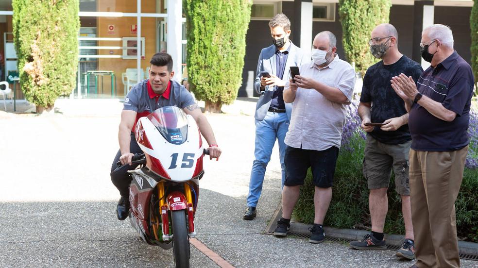 La UR presenta la motocicleta que correrá en el Alcañiz