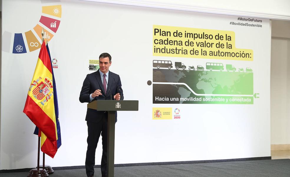 El Gobierno enciende el plan estratégico del coche eléctrico con 4.300 millones