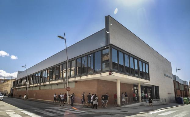 La Rioja administra unas cinco mil dosis al día