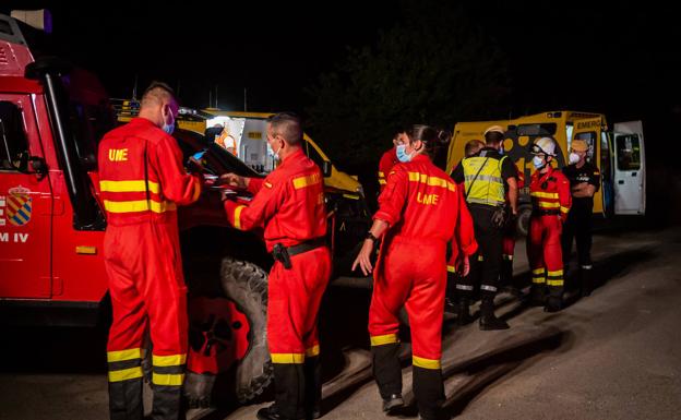 Una noche de lucha contra el fuego
