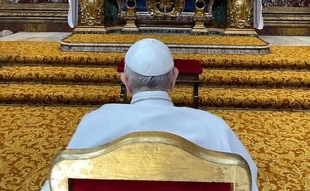 El Papa finalmente no participará en la misa del domingo