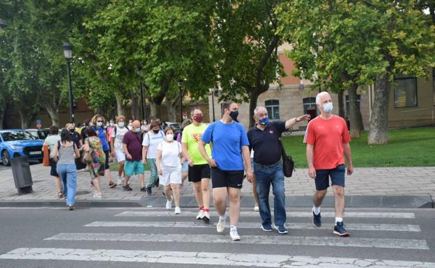 Corto pero intenso recorrido con el alcalde por el Camino de Logroño