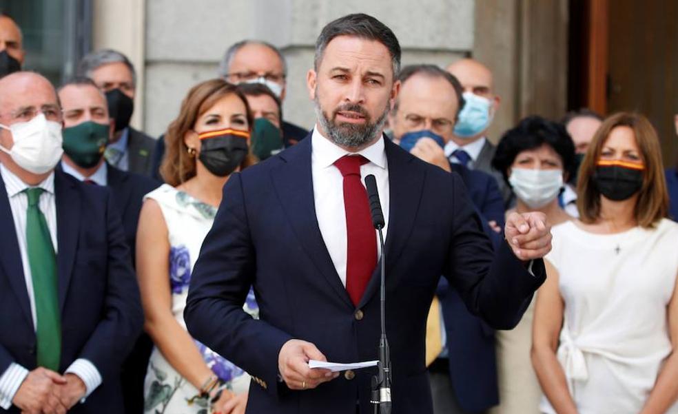 Abascal critica a Sánchez sin escuchar su balance: «Solo se escucha a sí mismo»