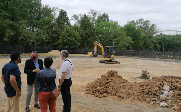 La polipista para deportes de playa de Las Norias estará terminada a mediados de agosto