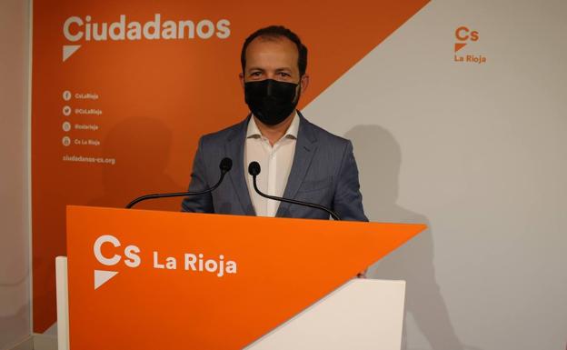 Cs critica las últimas medidas sanitarias alegando «falta de atención médica de urgencias»