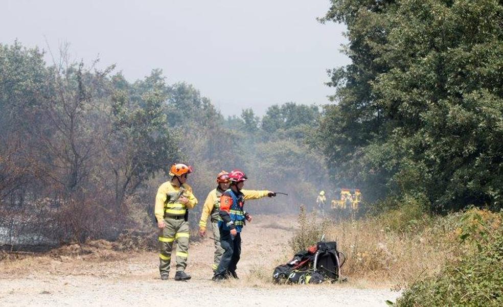 Una empacadora de paja, causa de un incendio en el paraje de Los Campos de Villarta-Quintana