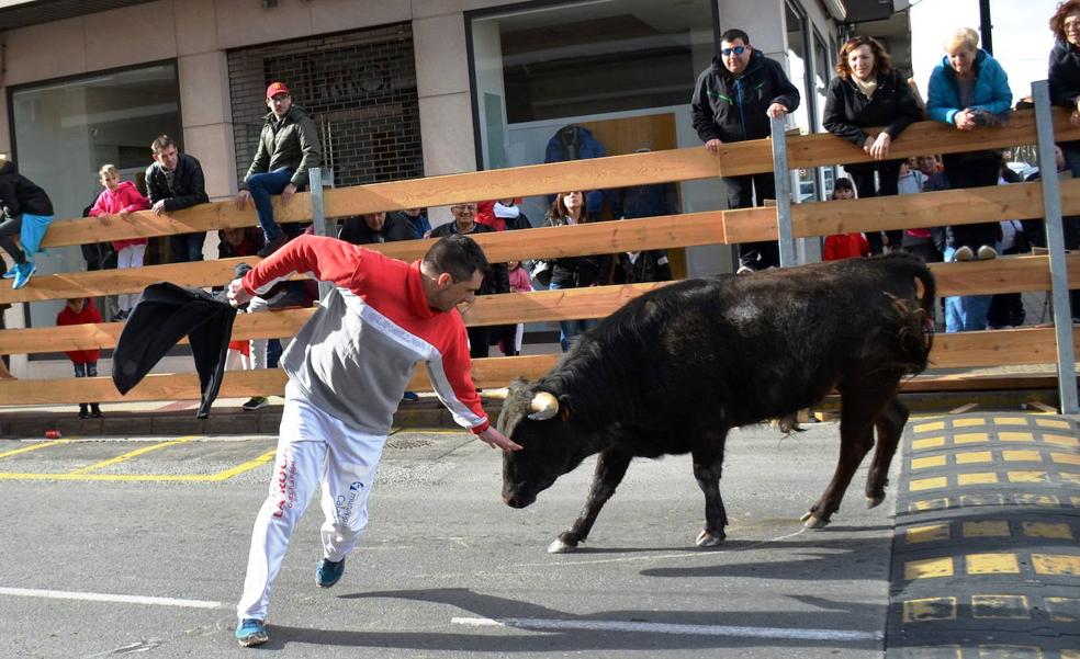 La peña Juventud de Nájera quiere recuperar los encierros con carretones de la cuadrilla TCP