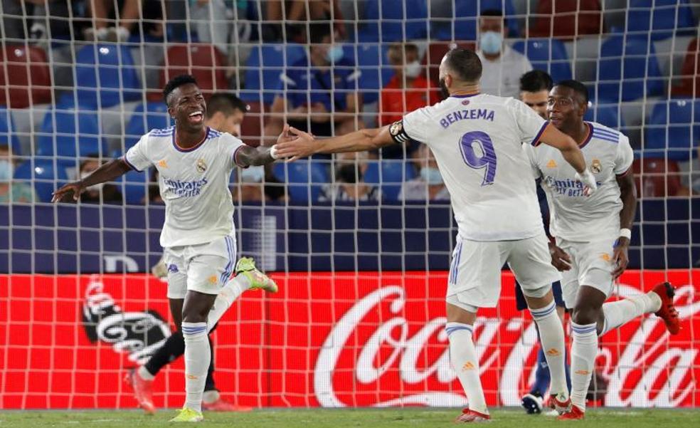 Vídeo: Vinicius salva al Madrid en un partido loco