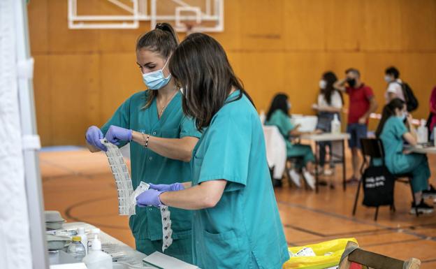 El COVID deja otro fallecido y más hospitalizados durante el fin de semana