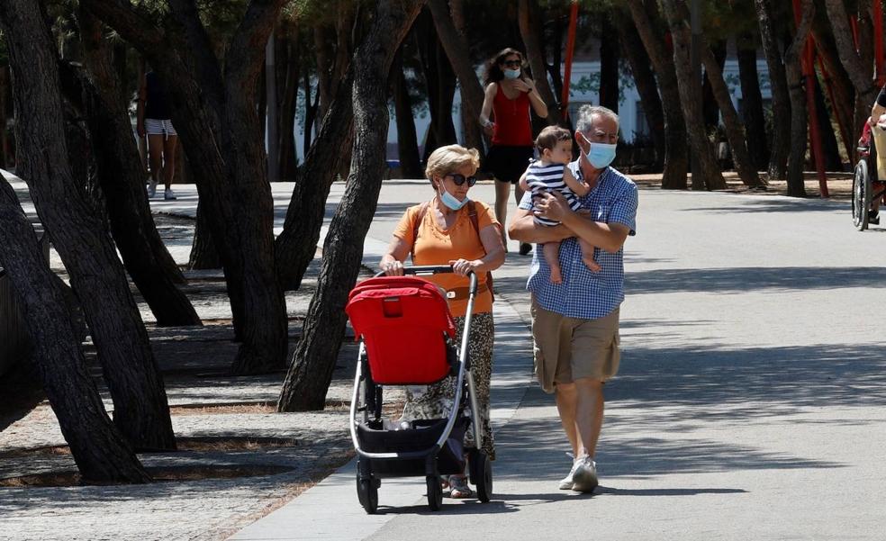 Ligar las pensiones al IPC y retrasar la vida laboral, claves de la reforma