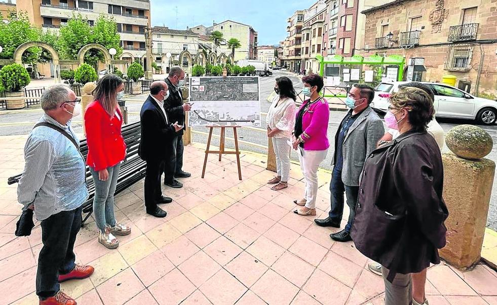 Andreu anuncia una guardería en Entrena y el arreglo de la calle Castejón en Cenicero