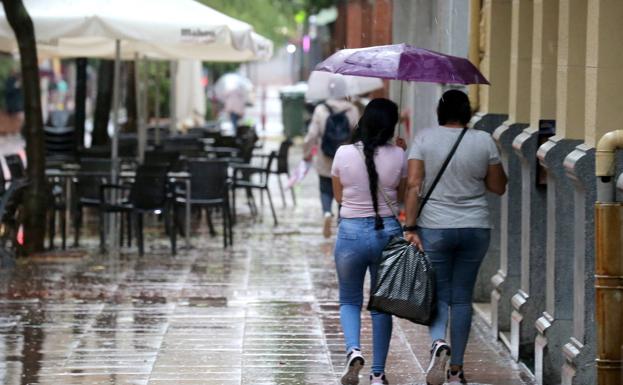 La alerta por tormentas pasa a naranja hasta las siete de la tarde en La Rioja Baja