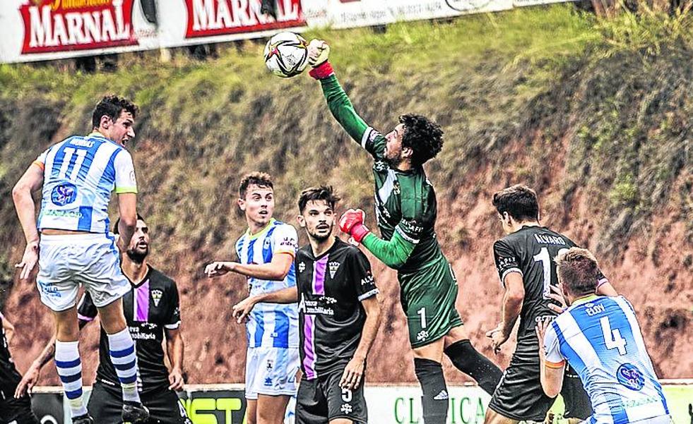 El Náxara comienza con una derrota severa ante el Racing Rioja