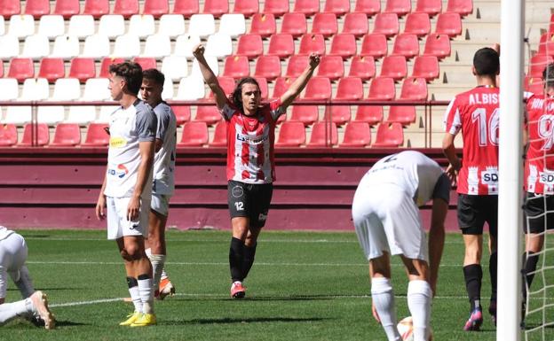 La SD Logroñés golea al Tudelano (3-0)