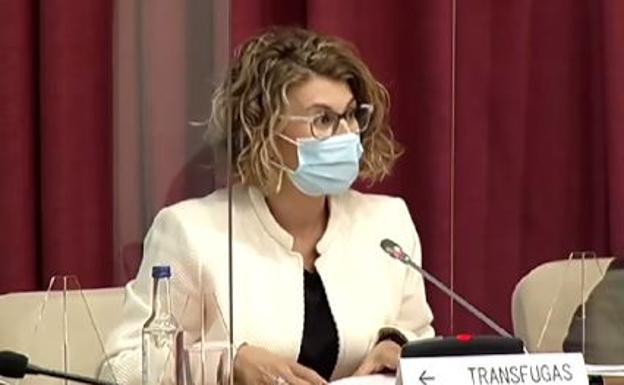 Baena pide a los «tránsfugas» que han dejado Ciudadanos que devuelvan su acta de concejal