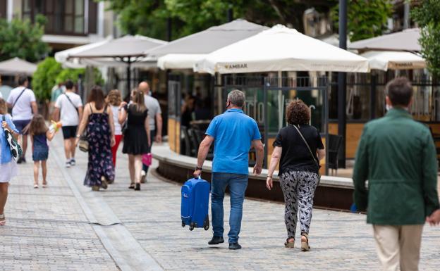 La Rioja continúa por debajo de los 200 casos activos