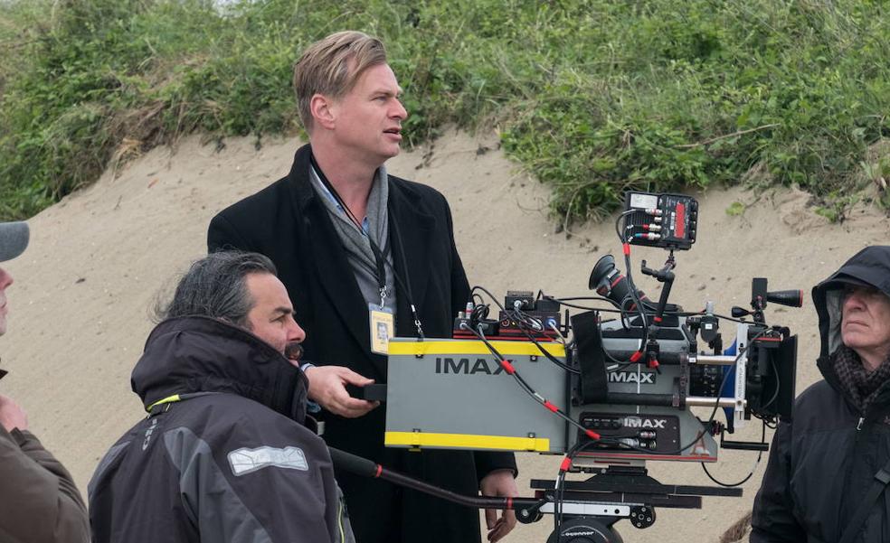 Christopher Nolan se interesa por la bomba atómica