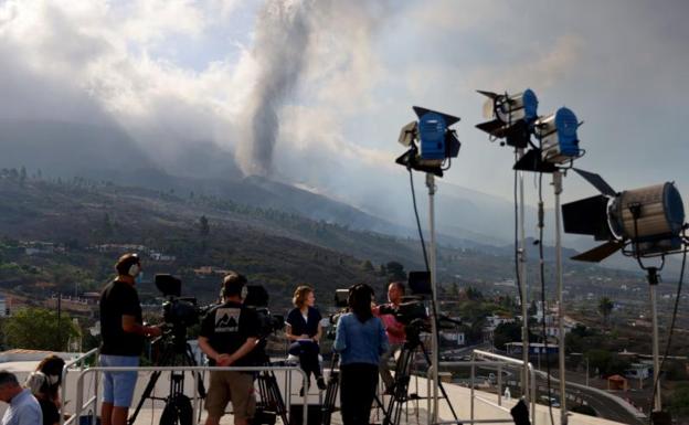 La tele desplaza a sus estrellas de los informativos a La Palma