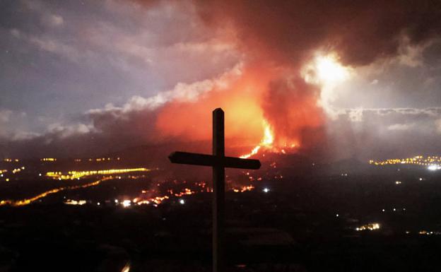 El azufre de La Palma llegará hoy a la península