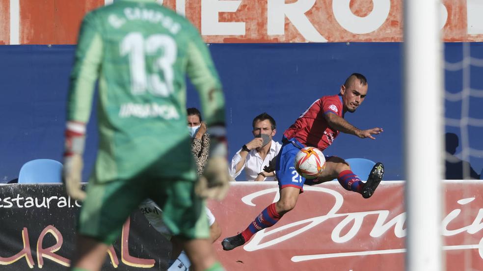 El Calahorra logra su primer triunfo