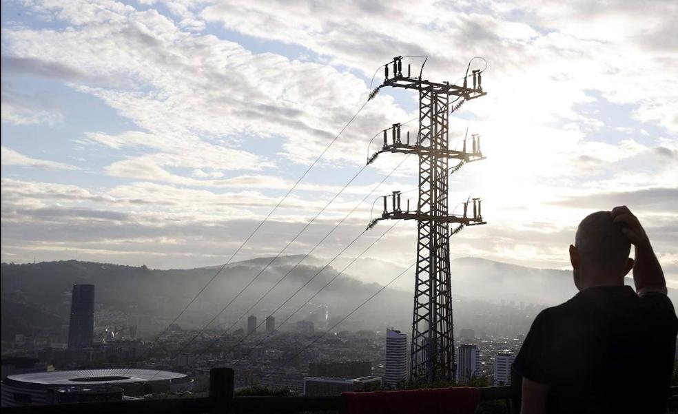 El precio de la luz alcanza un nuevo récord con 189,9 euros por megavatio hora