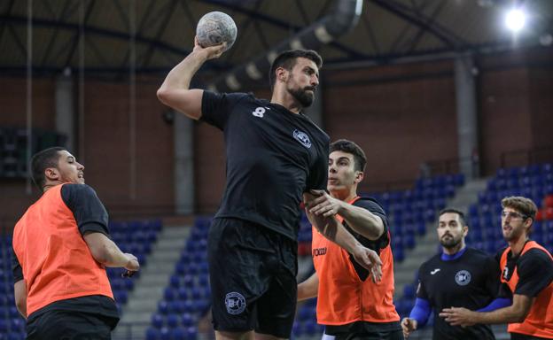 Con pies de plomo en Puente Genil