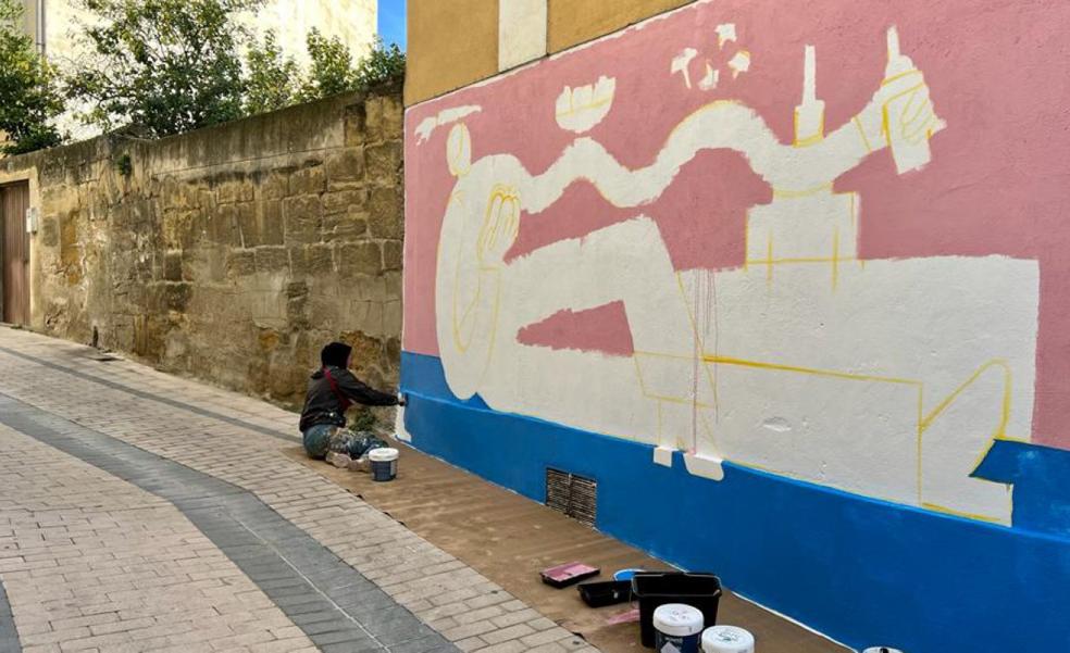 Los cinco artistas seleccionados para 'Abocajarro' empiezan a crear sus murales en Haro