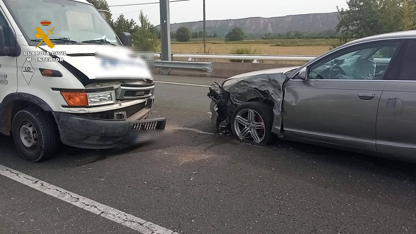 Detenido un hombre en busca y captura tras provocar un accidente en una carretera riojana