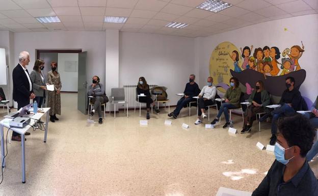 Los policías locales de Logroño reciben los diplomas del curso de violencia de género