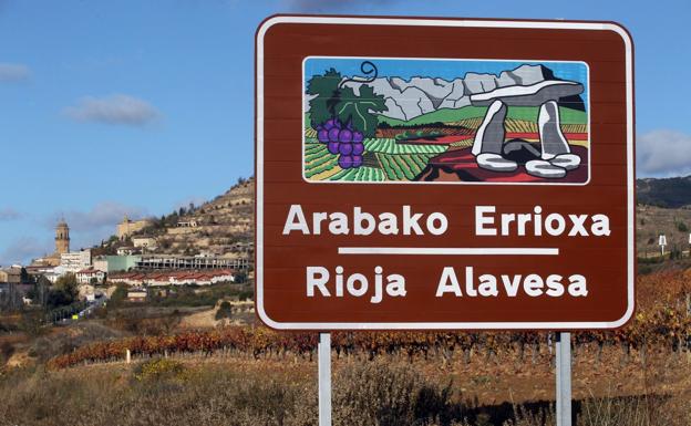 Labastida se planta contra las torres de alta tensión, que califica de «sinsentido»